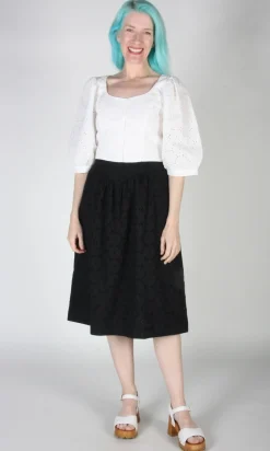 Esmerillon Top - White