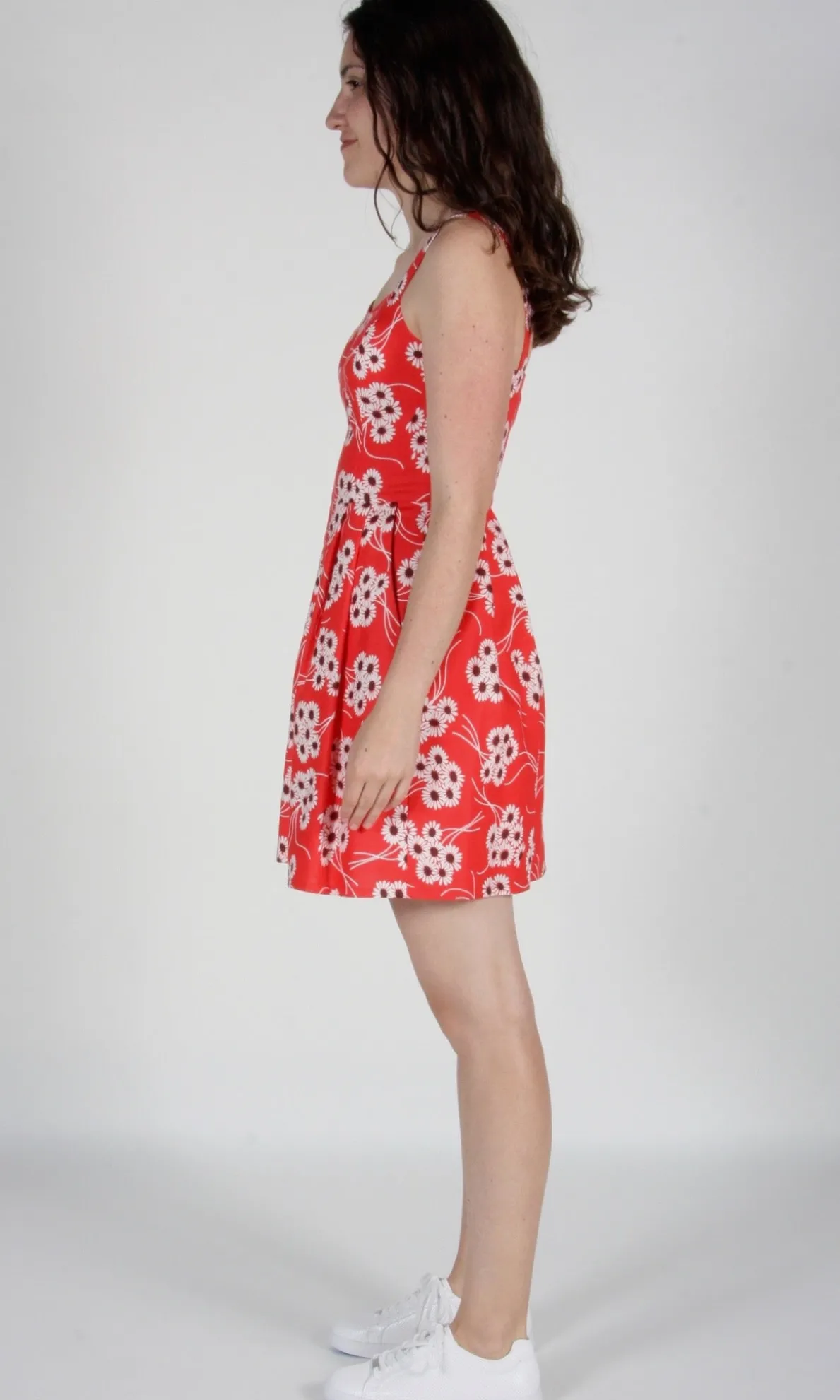 Starfrontlet Dress - Red Daisies