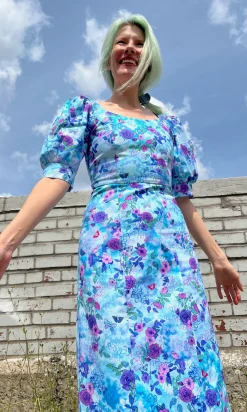 Veery Dress - Have a Nice Day!