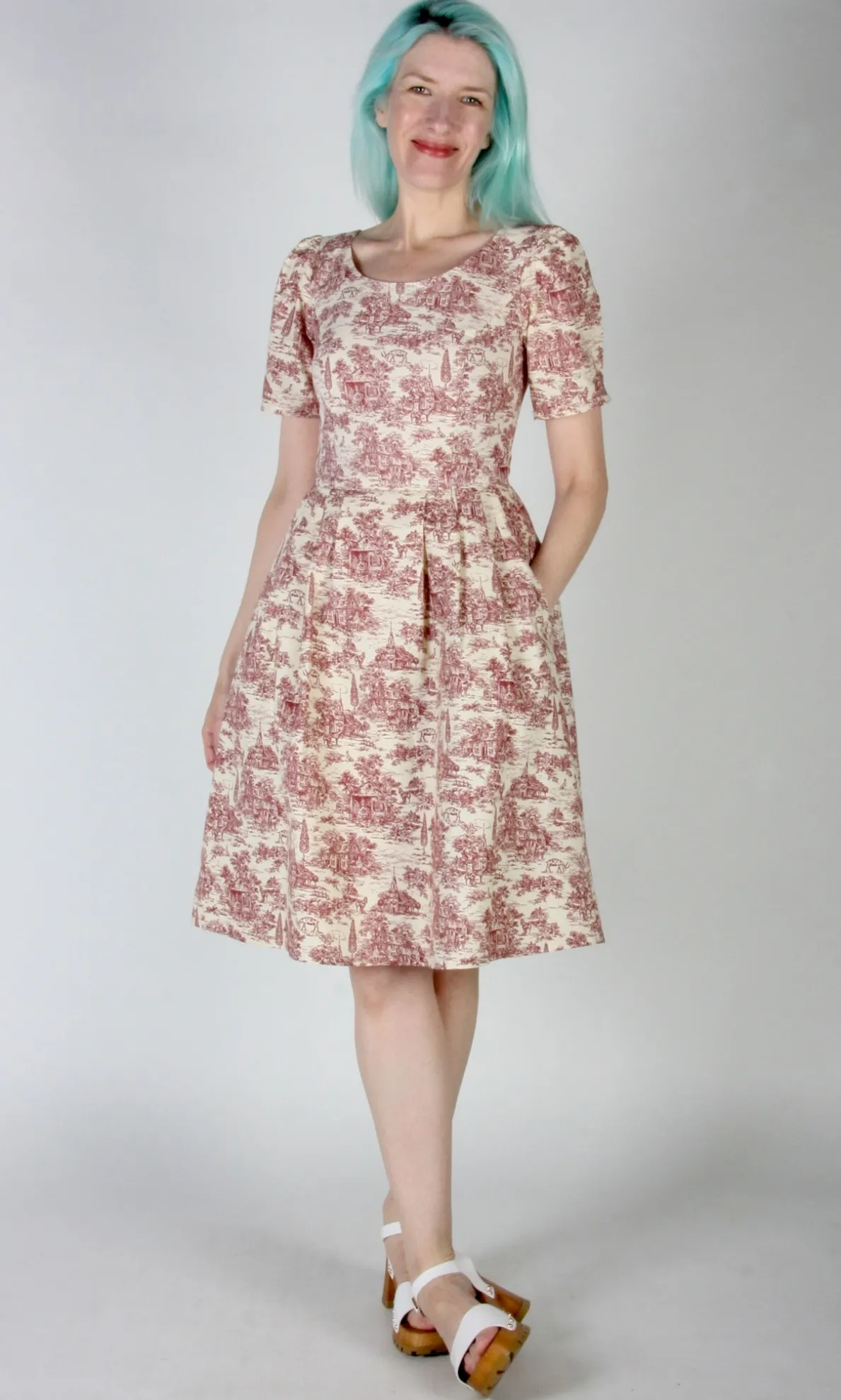 Winter Chippy Dress - Brick Village Toile