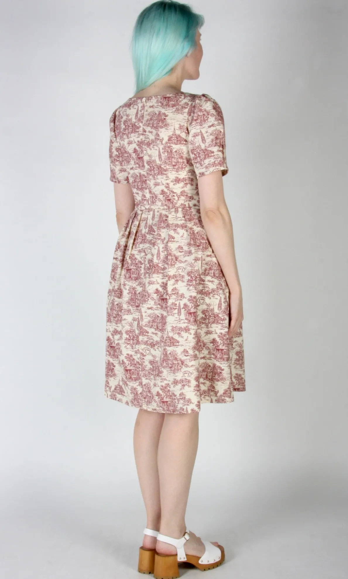 Winter Chippy Dress - Brick Village Toile