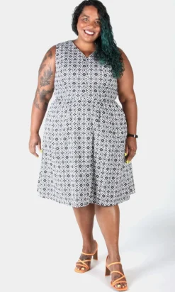 Wood Snipe Dress - Quatrefoil
