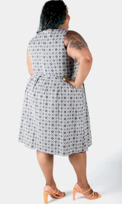 Wood Snipe Dress - Quatrefoil